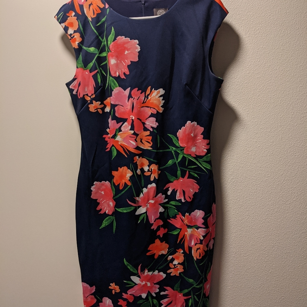Vince Camuto scuba mid length flower print dress